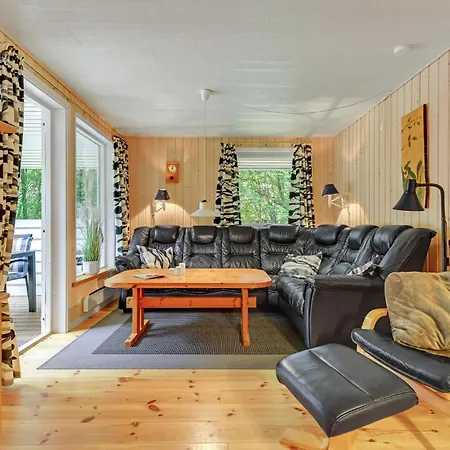 Vakantiehuis Beautiful In With Wifi